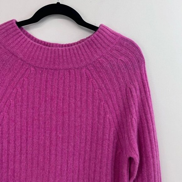 Saks Fifth Avenue 100% Cashmere Pink Sweater Size Small - Picture 3 of 6